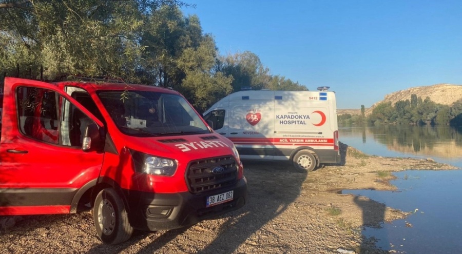 Nevşehir'de 28 yaşındaki genç, serinlemek için girdiği Kızılırmak'ta kayboldu
