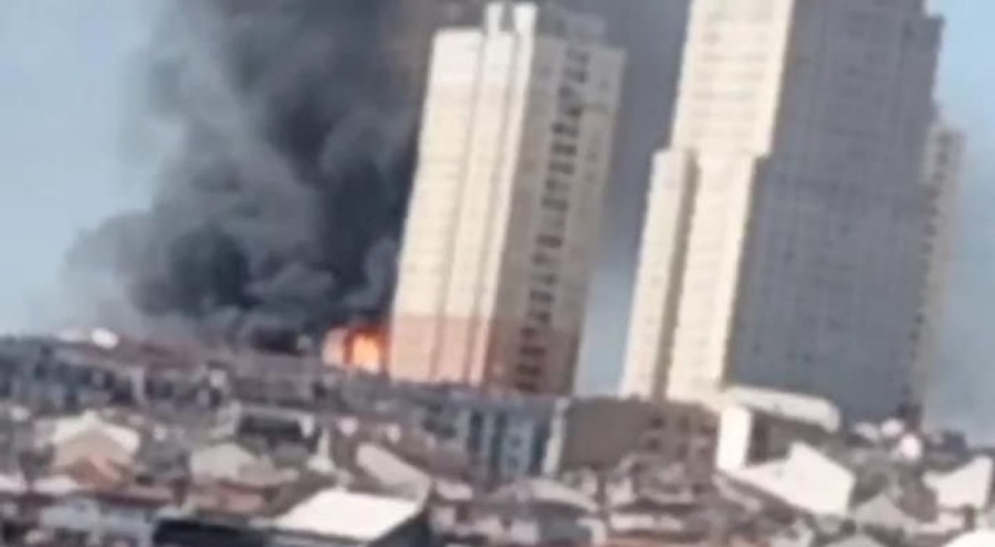 İstanbul'da kültür merkezinde korkutan yangın