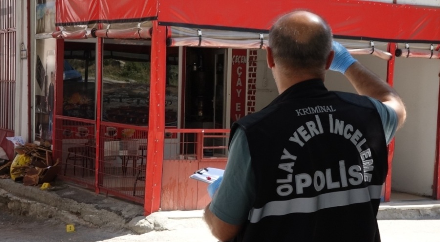 Bursa'da kıraathanede silahlı kavga çıktı!