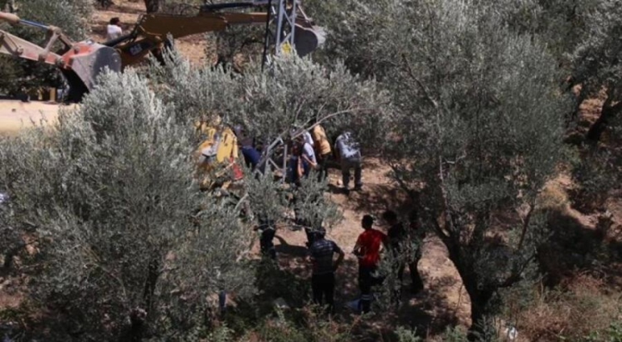 Hatay'da su tankeri şarampole uçtu! 2 ölü