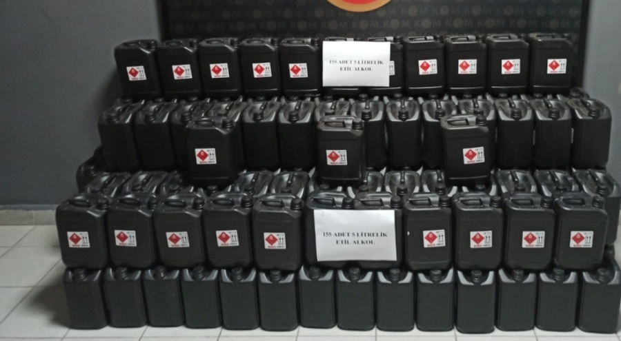 Bir depoda 775 litre etil alkol ele geçirildi