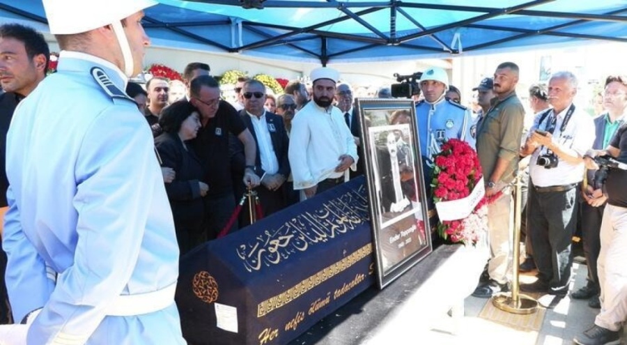 Ender Topçuoğlu toprağa verildi