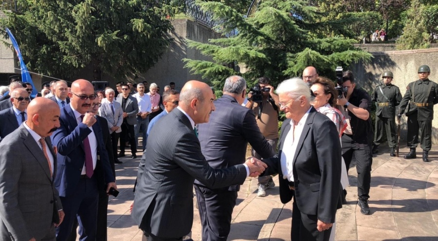Celal Bayar vefatının 37'nci yılında Bursa'da anıldı