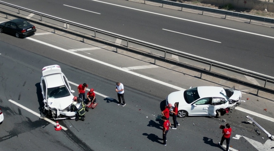 TEM Otoyolu'nda iki ayrı kaza