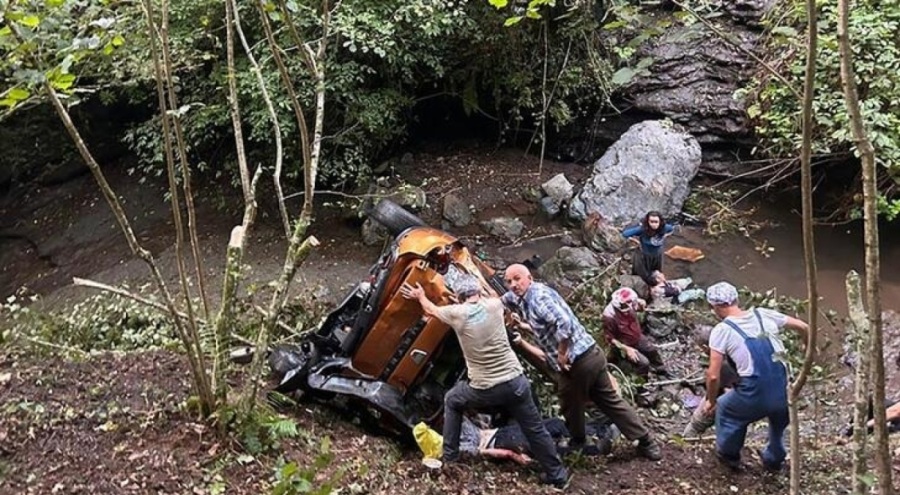 Giresun'da otomobil 200 metre yükseklikten uçtu! 1 ölü 3 yaralı