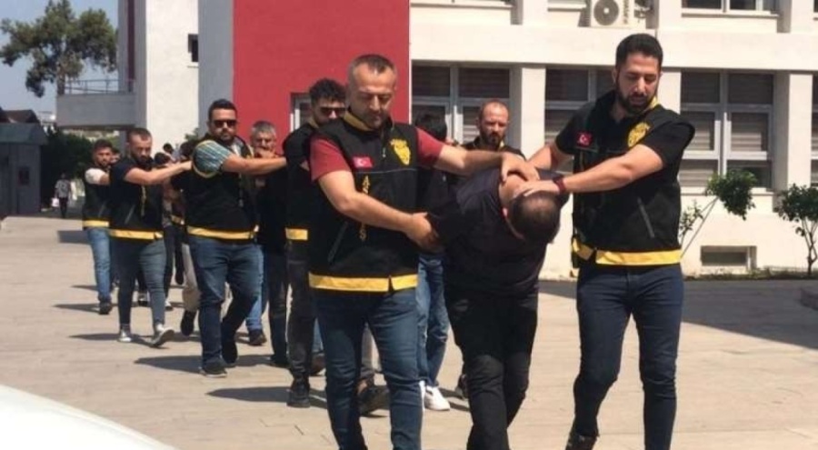 Adana'da cephanelik gibi ev!