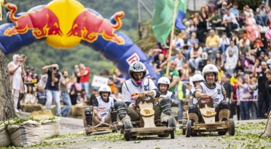 Red Bull Formulaz başlıyor