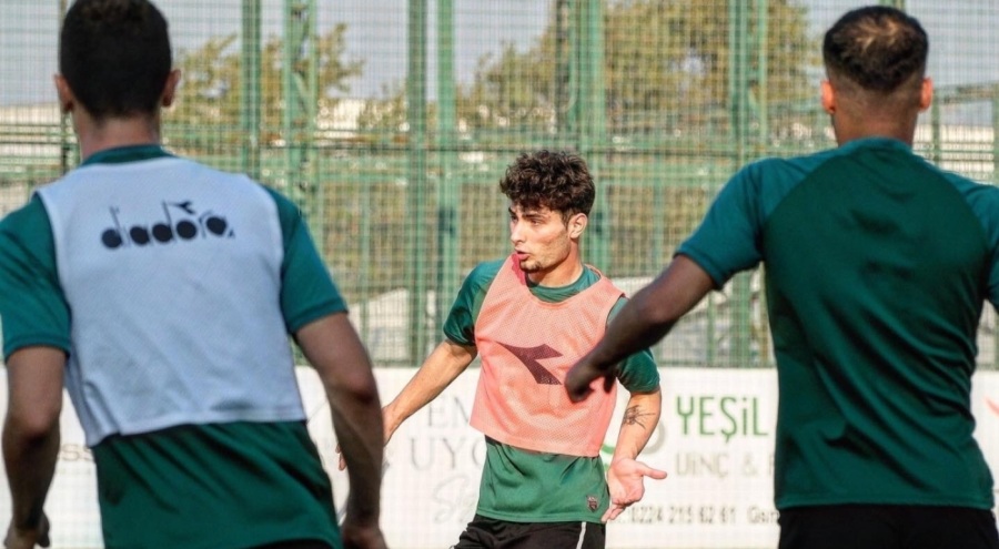 Bursaspor son antrenmanını Minareliçavuş Tesisleri'nde gerçekleştirdi