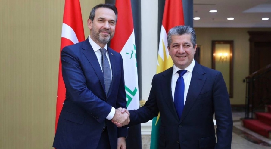 IKBY Başbakanı Barzani ile Bakan Alparslan Bayraktar, enerji alanında iş birliğini görüştü