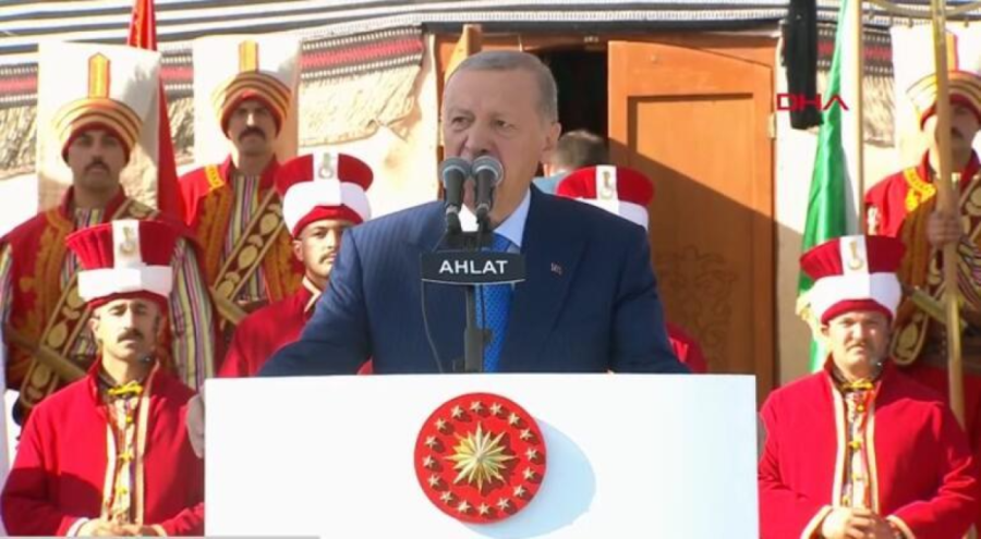 Cumhurbaşkanı Erdoğan: Şimdi 31 Mart'a hazırlanıyor muyuz?