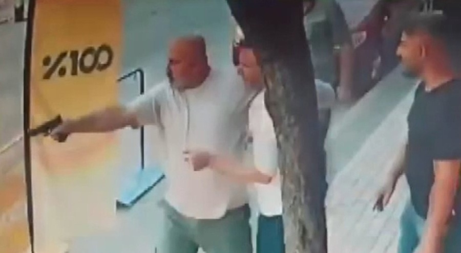 Bursa'daki 4 kişinin yaralandığı park kavgasının görüntüleri ortaya çıktı!