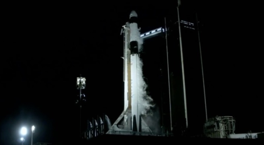 Space X, 4 astronotu daha uzaya gönderdi