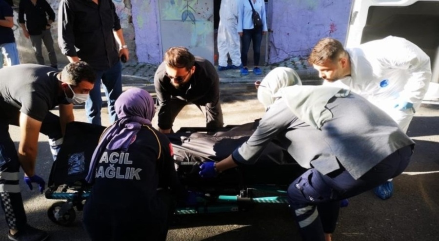 Şikayetçi olduğu kişiyi uzun namlulu silahla öldürdü