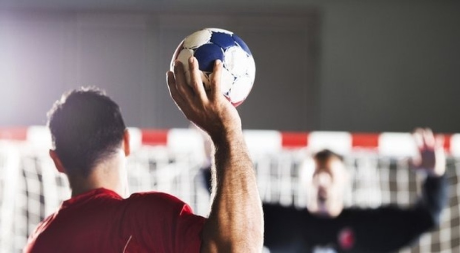 Bursa Büyükşehir Belediyesi,  Anadolu Üniversitesi'ni hentbolda 29-28 yendi