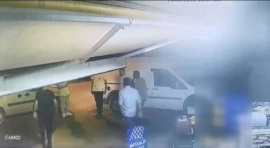 Silivri'de büfeye silahlı baskın! 2 kişi yaralandı