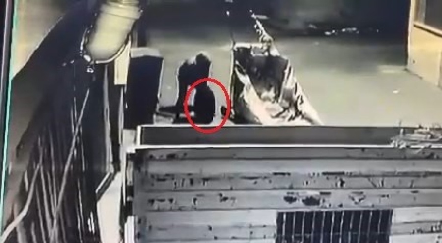 Bursa'da peş peşe hırsızlık! Biri çöp kovası, diğeri rögar kapağı