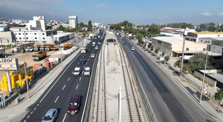 Bursa'da asfalt yenileme çalışmaları sürüyor
