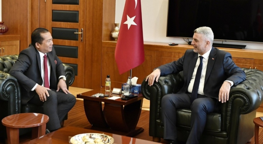 Ticaret Bakanı Bolat, Endonezya Büyükelçisi ile görüştü
