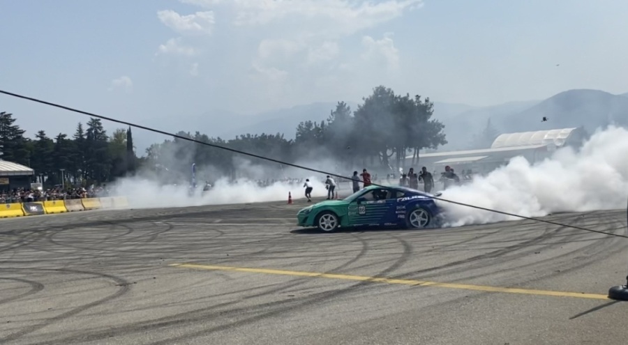 Bursa'da Drift ve Tuning Festivali nefes kesti