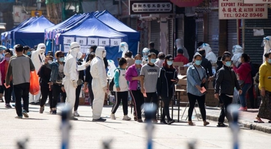 Çin'den, yurt dışından gelen yolculara COVID-19 testi düzenlemesi