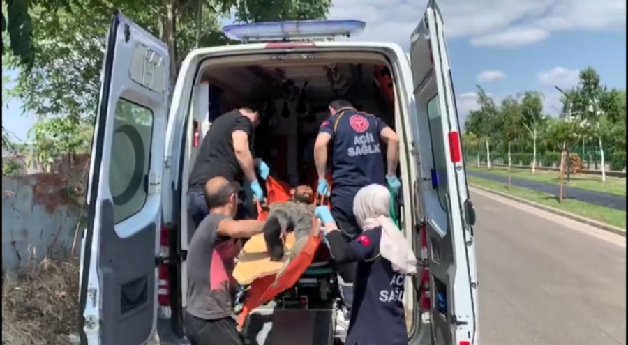 Bursa'da bacağından vurulan sahibini yalnız bırakmadı