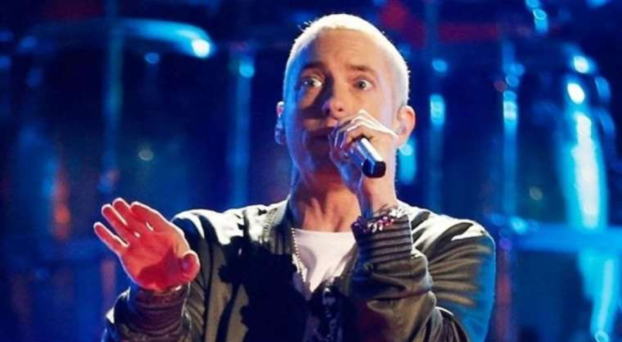 Eminem'in plak şirketinden, Cumhuriyetçi adaya ihtar!