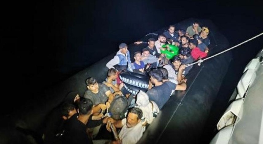 Geri itilen 118 göçmen kurtarıldı