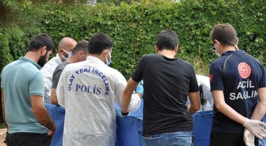 Mezarlık yakınında yeni doğmuş bebek cesedi bulundu