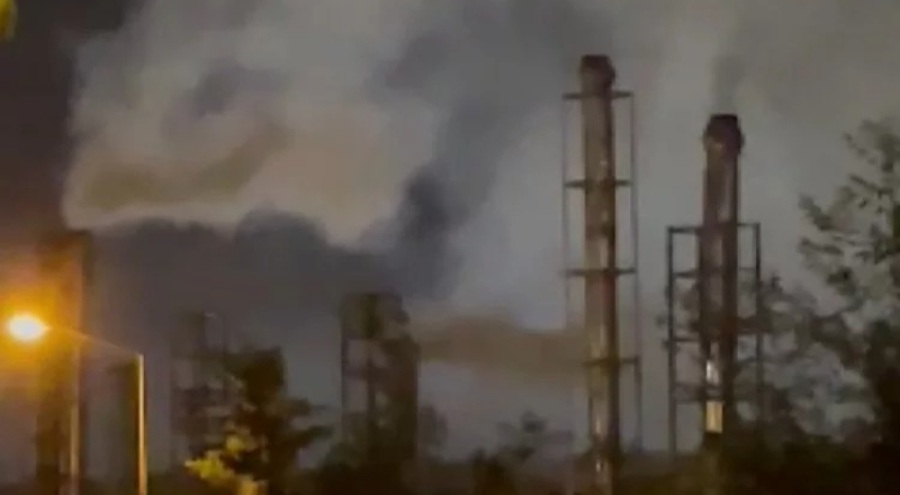 3 tekstil fabrikasından çıkan duman mahalleliyi canından bezdirdi