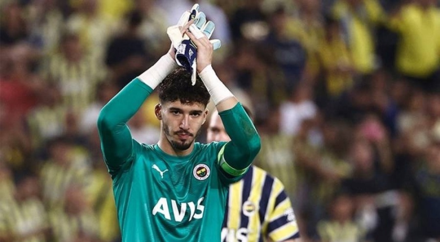 Manchester United, Altay Bayındır'ı açıklayacak!