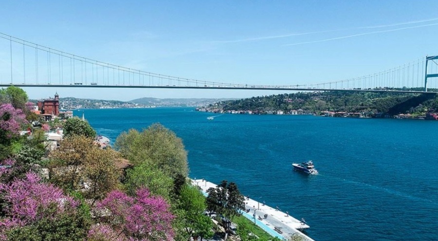 İstanbul Boğazı'na yarış engeli