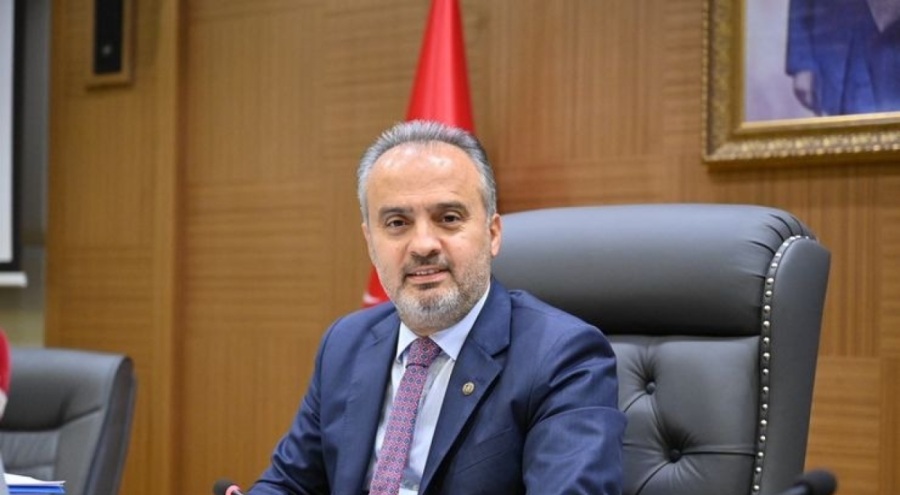 Bursa Büyükşehir Belediye Başkanı Aktaş kaza yaptı!