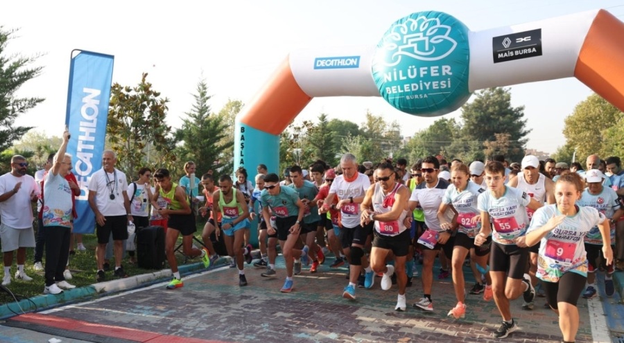 Bursa Nilüfer'de Zafer Bayramı coşkusu sporla buluştu
