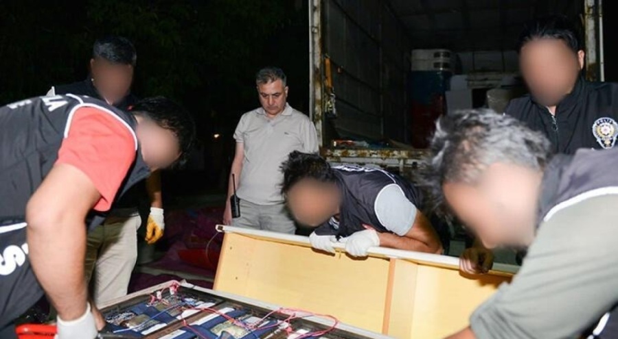 Bakan Yerlikaya: 5 zehir taciri tutuklandı