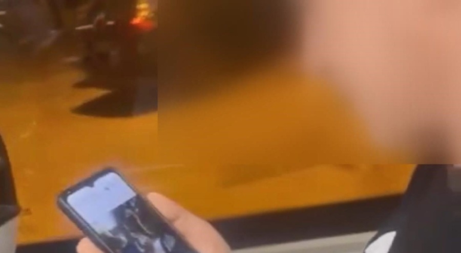 Otobüste gizlice kadının fotoğrafını çekti! Tutuklandı