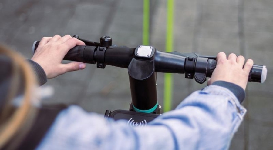 Paris'te scooterlar toplatılıyor