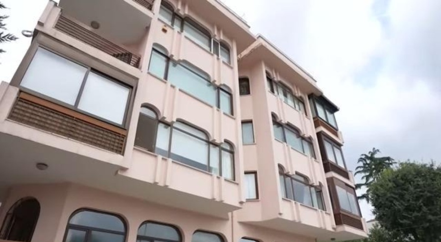 Tuğba Özerk'in yalı dairesi gündem oldu!