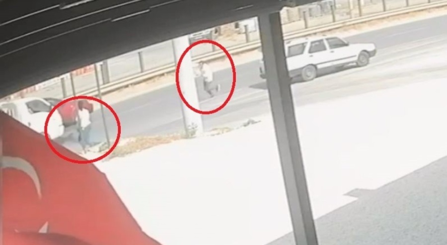 Bursa'da yol kenarında eşi tarafından bıçaklanan kadın öldü