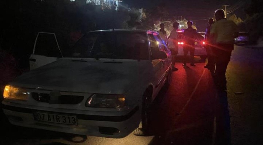 Antalya'da otomobilin çarptığı araçtaki hamile kadın, şoka girdi