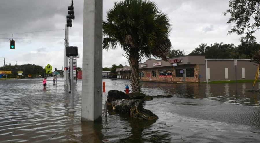 Kasırganın vurduğu Florida'da "et yiyen bakteri" uyarısı