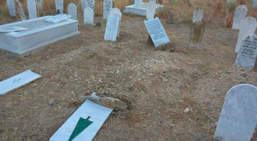 Bakanlıktan Batı Trakya'da Türk mezarlığına yapılan saldırıya kınama