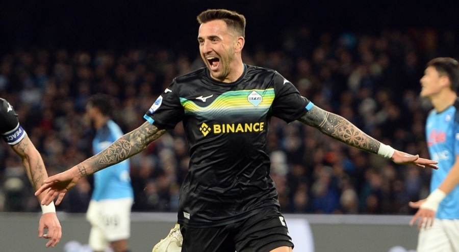 Galatasaray'dan gece yarısı transferi!