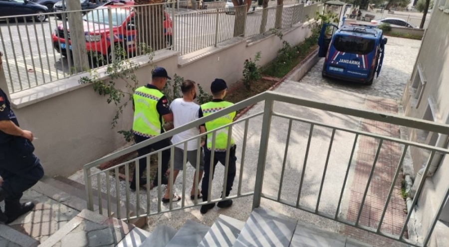 Kiralık evde uyuşturucu satarken yakalandı