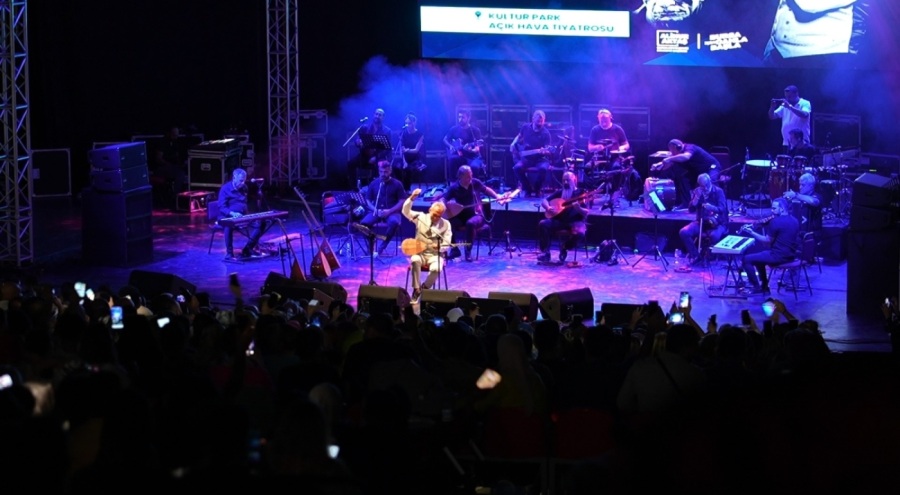 Aşık Veysel Bursa'da anıldı