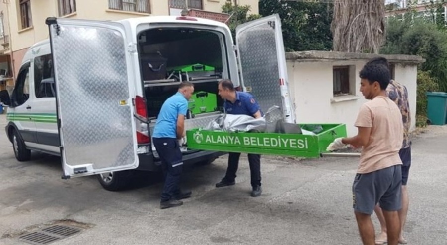Boş binanın bahçesinde gurbetçi erkek cesedi bulundu