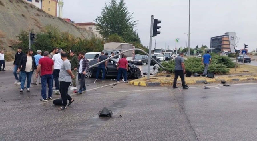 Kazanın ardından kaldırıldığı hastaneden kaçan sürücünün alkollü olduğu ortaya çıktı!