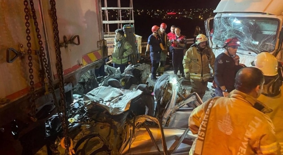 İstanbul TEM Otoyolu'nda feci kaza: Çok sayıda ölü ve yaralı var!
