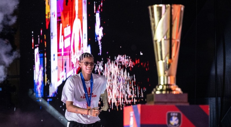 Filenin Sultanları Avrupa şampiyonluğunu vatandaşlarla birlikte kutladı