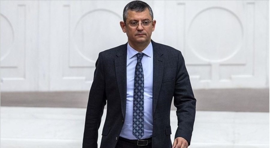 Özgür Özel'den İYİ Partili Beker'e sert yanıt!