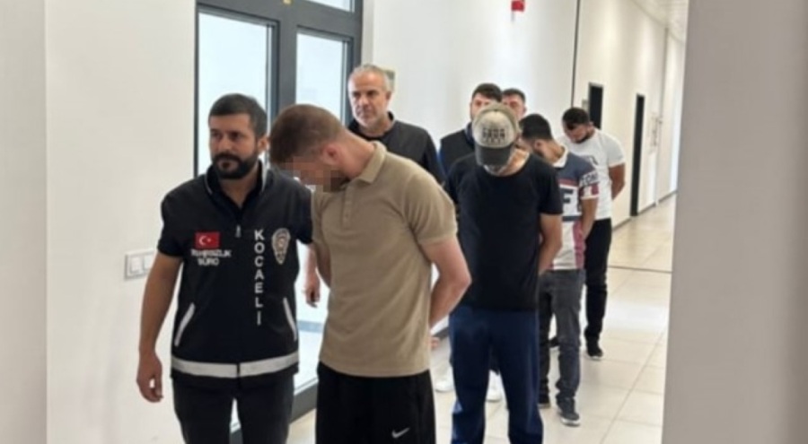 Çaldıkları motosikleti satmaya kalkan iki şüpheli yakalandı!